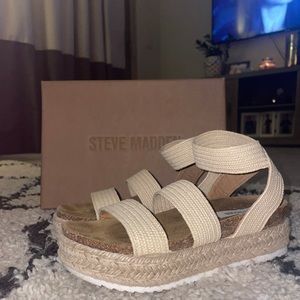 Steve Madden Kimmie Sandals.